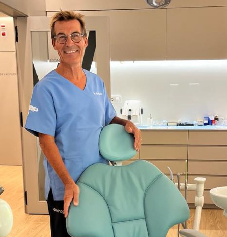 Dr Cris Piessens Algarve Dental Implants all on 4_1